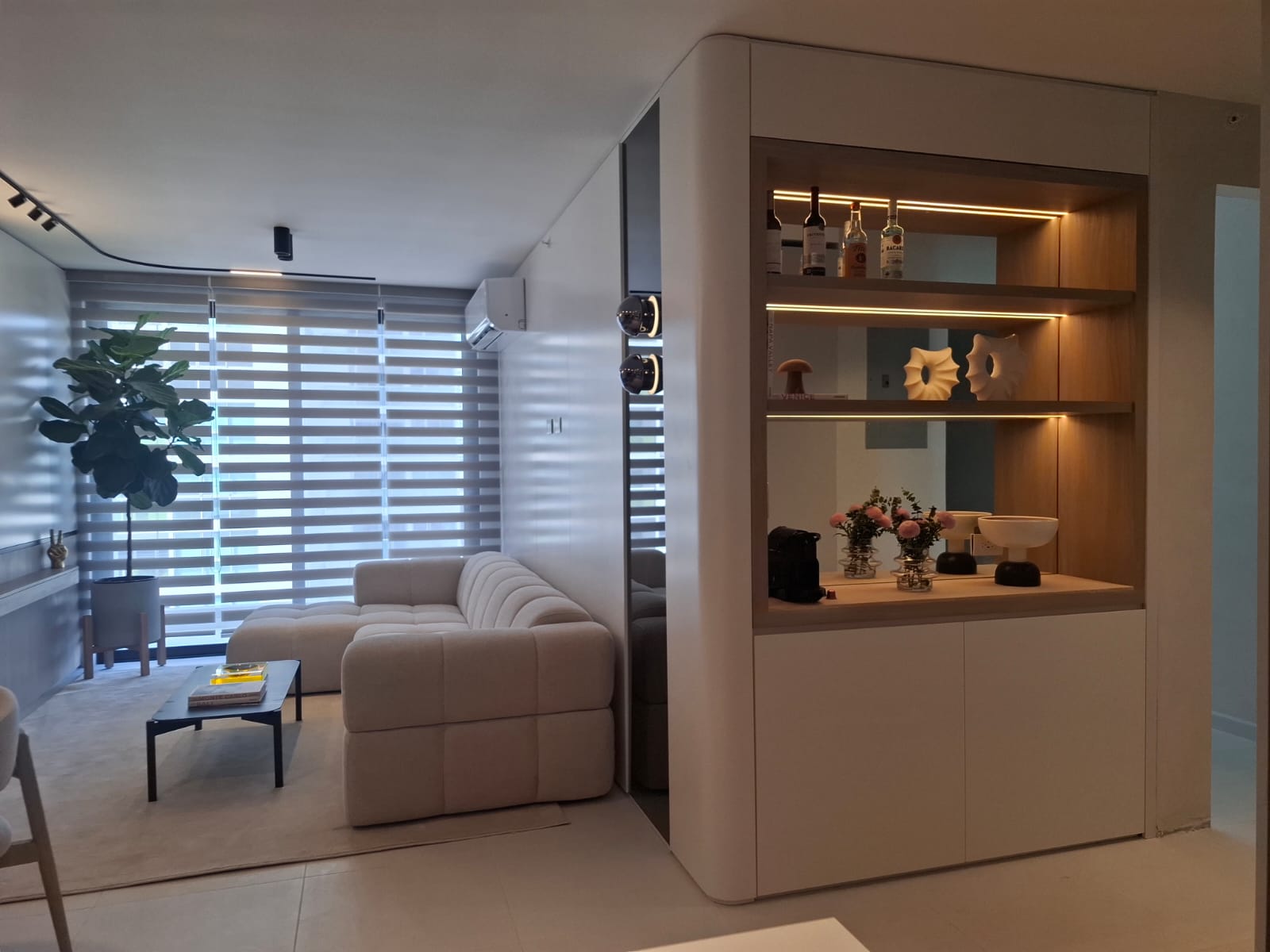 Sala con bar integrado